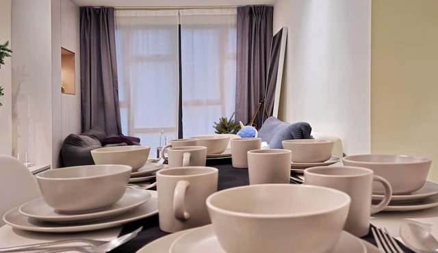 Millerz Square Family Rooms by TwoFive