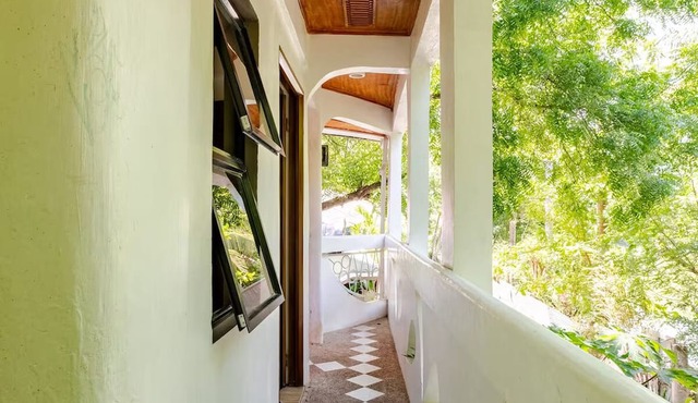 Junivsel's Beach House With Private Pool in Sariaya