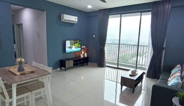 191 Cozy CasaKayangan 3BR by Grab A Stay