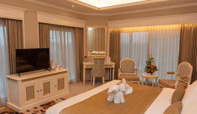 Puteri Wing, Riverside Majestic Hotel
