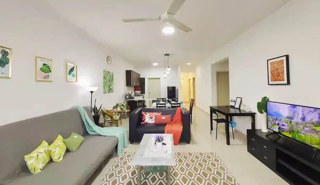 Mountain view Apt perfect for big group @SetiaWalkn