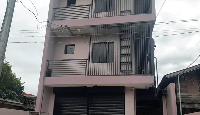 Lorraines Suites