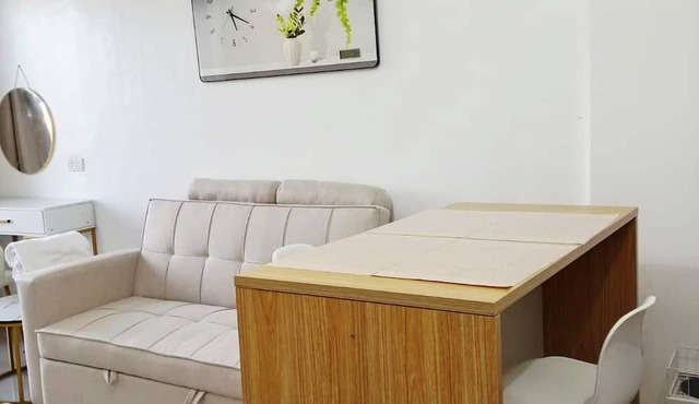 Serene 1-bedroom Apartment With Pool Access in Lapu-lapu in Lapu-Lapu
