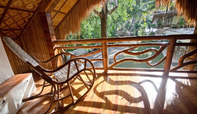 Mike's Dauin Beach Resort in Dauin