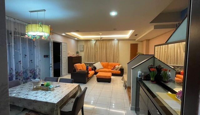 Mutiara Mountain-Walk Garden Vacation Stays in Puchong