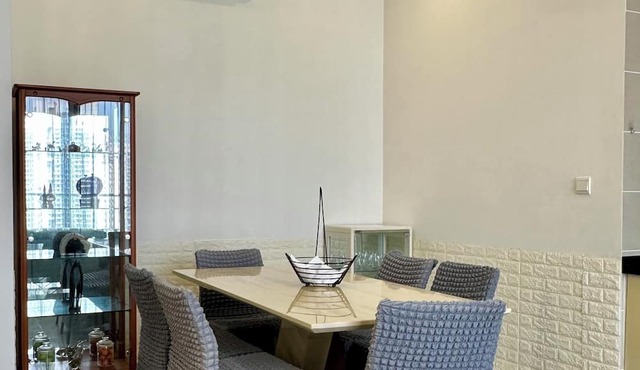 Spacious 4-bedroom apartment 1725 in Medini. Just 10mins walk to legoland. in Iskandar Puteri