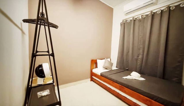USJ Paradise Home Staycation Away from Home - 5mins walk to LRT Station in Subang Jaya