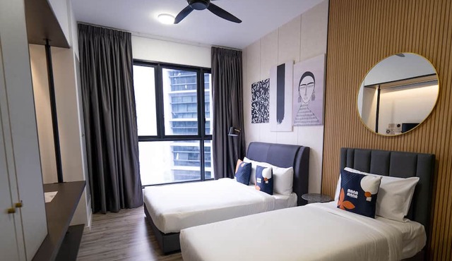 Millerz Square Suite By Mana-Mana
