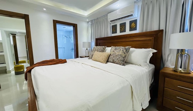This apartment is a 3 bedroom(s), 2 bathrooms, located in Santiago De Los Caballeros, Santiago. in Santiago De Los Caballeros