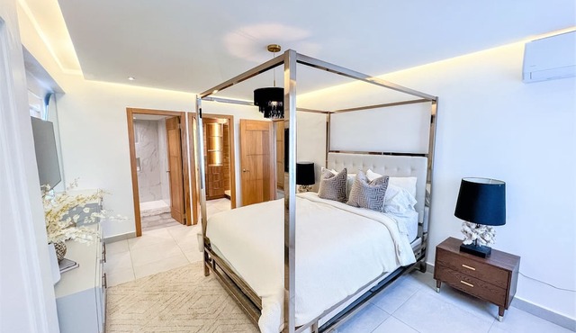 Lux Apt. in the downtown of Santo Domingo with rooftop Pool 🌴 in Santo Domingo