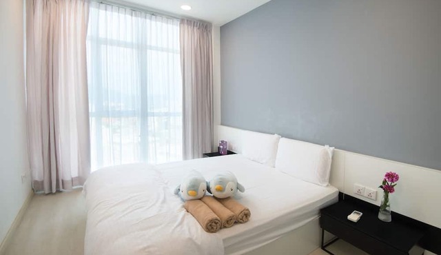 ★Couples Getaway XIII★Cozy Suite Sleeps 1~6 | 城市套房 in Jelutong