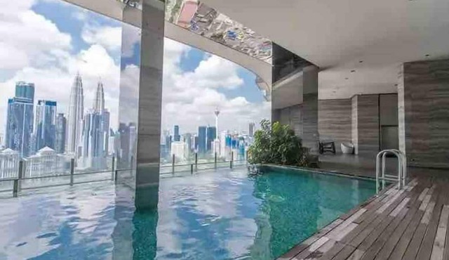 Good View, InstaCouple, Setiasky Condo, Highfloor in Kampung Baru