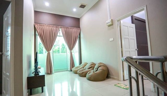Vila nearby city in Muar