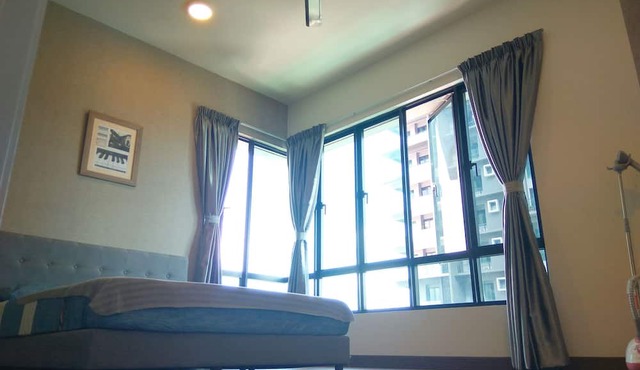 5 stars condo with 5 stars facilities + stunning KLCC view infinity pool(3R3B) in Setapak