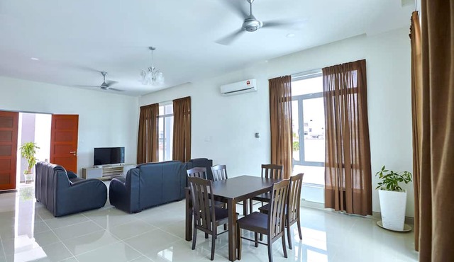 Spacious Villa ❃ 3 floors/6br/6.5ba in Langkawi