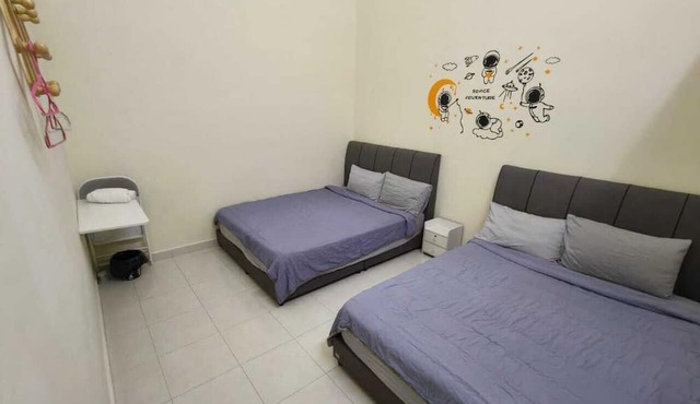 3-bedroom house in beautiful Sitiawan with air conditioning Free Wifi in Sitiawan