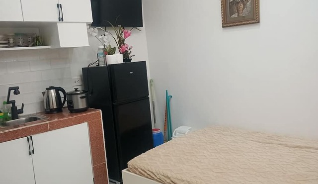 Casa de Renta Cozy Staycation with AC & Wi-Fi Fully Furnished in Valenzuela City in Manila