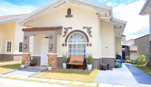 3BR Guesthouse near Panglao Pool Bohol Tours