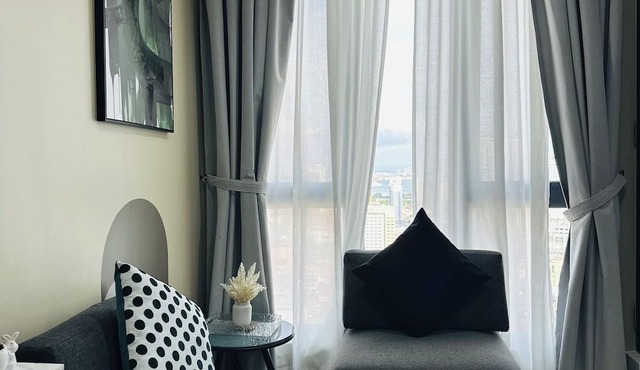 Cozy Studio with Komtar View at 22 Macalisterz in George Town