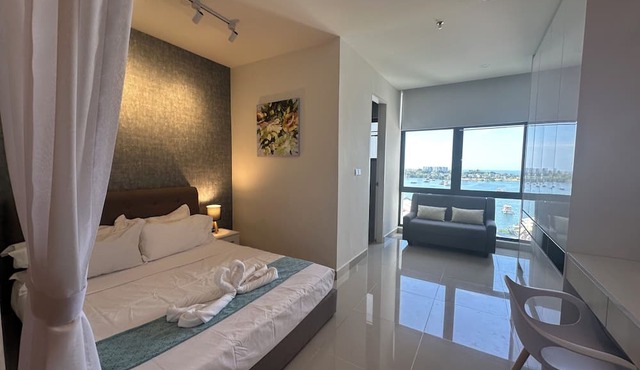 GrandVue Suites The Shore Kota Kinabalu