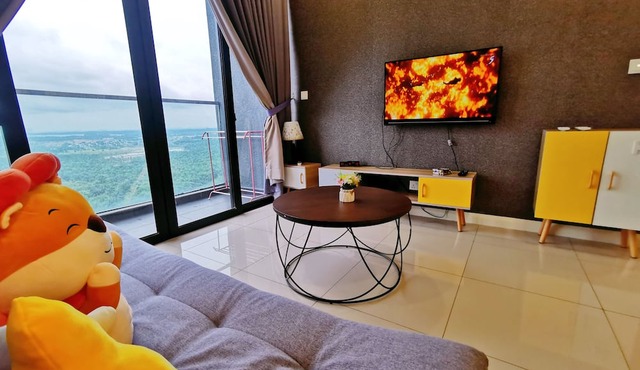 Legoland 7min walk @HappyStarLight Suite for families-2B2R Lakeview 1-8pax max in Iskandar Puteri