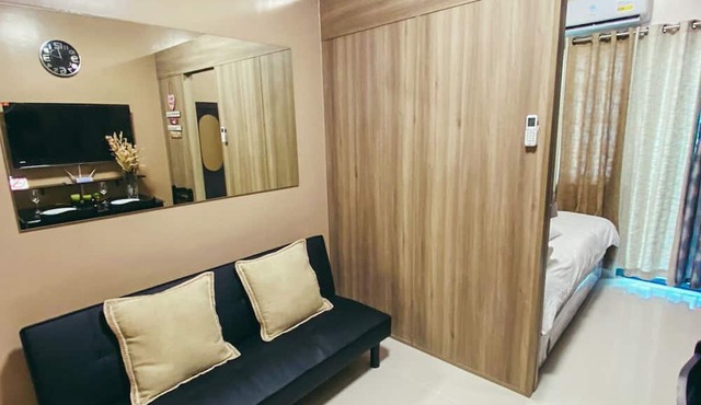 1 BR Furnished Condo in Mandaluyong with Pool and Parking - Fame 3 - 2031