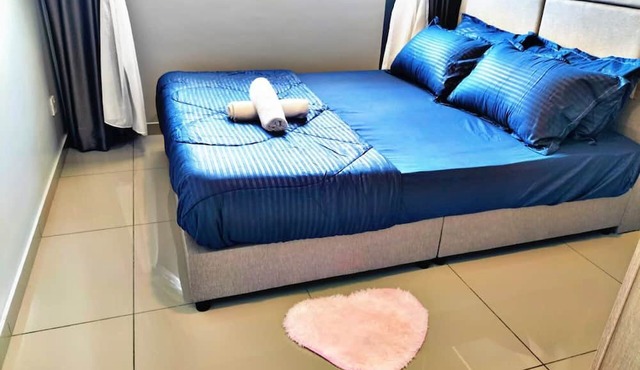 cozy family stay seaview & airport view batu maung in Bayan Lepas