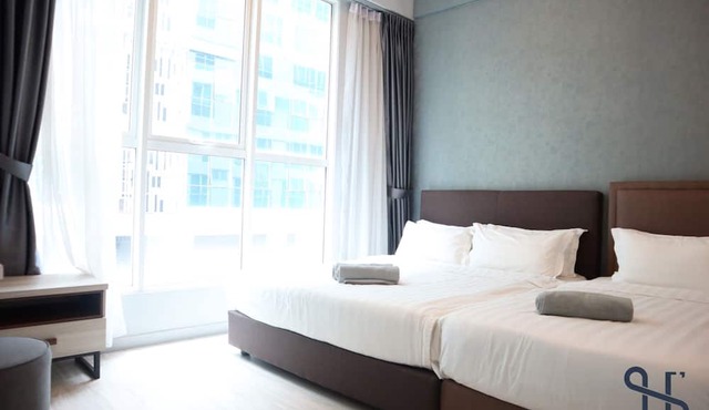 Homesuite' Home at Sutera Avenue