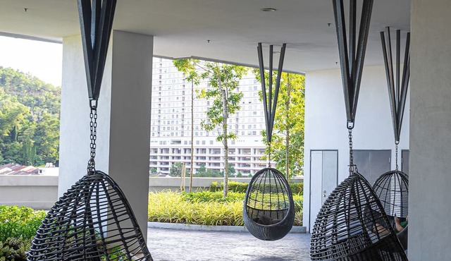 Cozy 1-bedroom MRT connected with Private Bathroom Highspeed WiFi, fitness room in Cheras