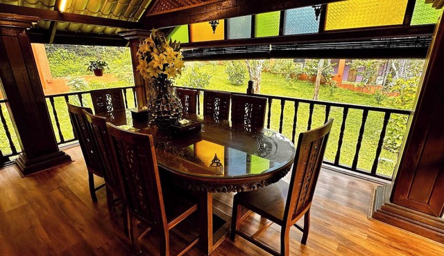 Charming Nature Kampung Home for Family Getaways in Benta