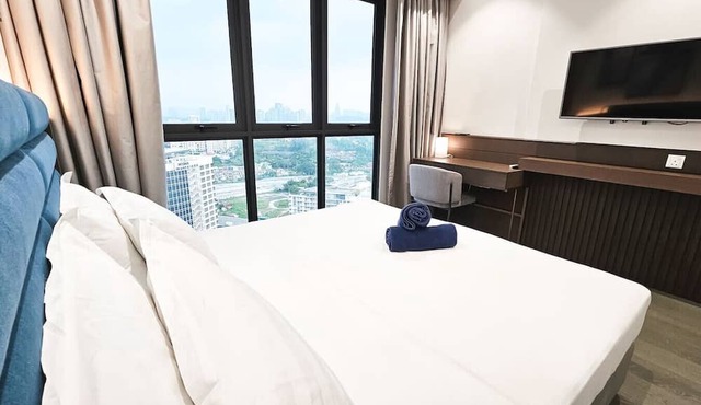 OOAK 1BR Apt w/Blcony, Nflix,Btub & Wtr Dispenser in Kuala Lumpur