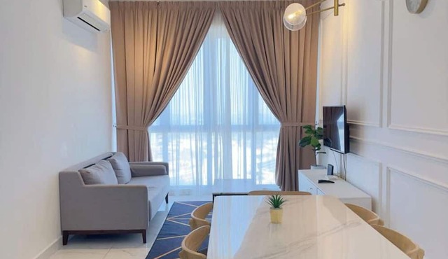 #Netflix #PoolView Troika Kota Bharu Homestay 0296 in Kota Bharu