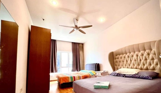 Waldorf Expat resort escapade in the heart of KL Fully furnished with 3 Bedrooms in Kuala Lumpur