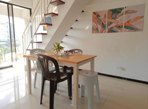 A&C's Affordable Loft Condo near Mactan Airport in Pusok
