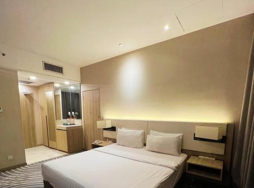 Regalia Residence KLCC Upper View Sky Pool Suite