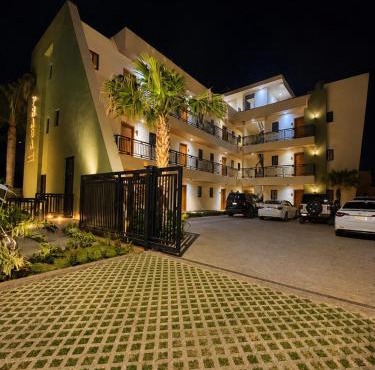 Praga Hotel Boutique Hab Black in Higuey