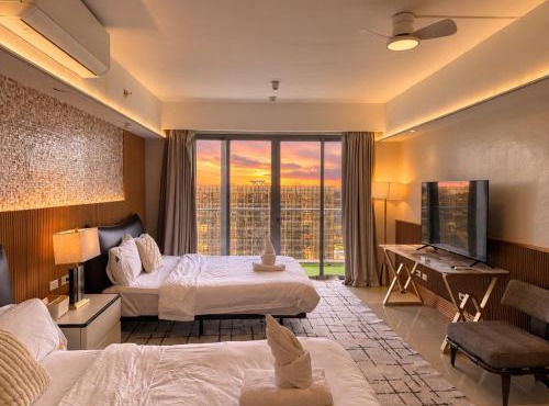 Cozy Sunlit Retreat, Spacious Studio Type Unit In The City of Entertainment in Manila