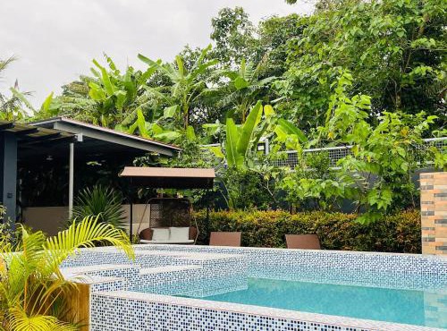 D'Luxe Garden Resort in Alfonso