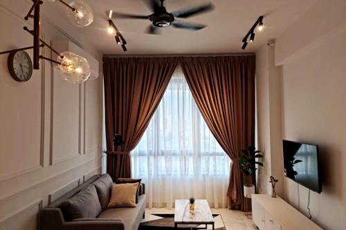 1BR Executive Suite with Pool, WIFI, Netflix in Kota Bharu City Centre in Kota Bharu
