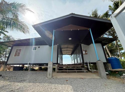 KKIA Beach House in Putatan