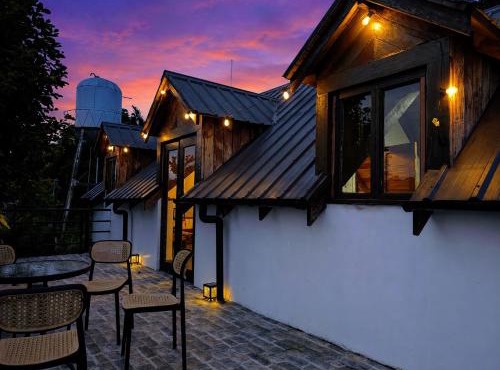 English cottage by Sun and Moon 5mins away twinlakes in Laurel