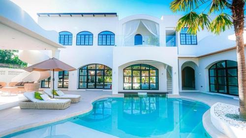 Grand De Raj Villas in Angeles