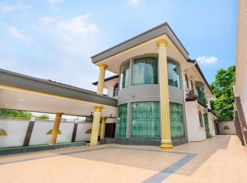 The Aurelia Manor, 33pax, Tun Hussien Onn, Cheras in Cheras