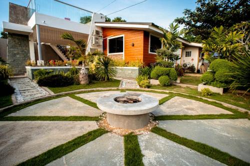 3-bedroom villa with private pool in Bohol Philippines in Lila