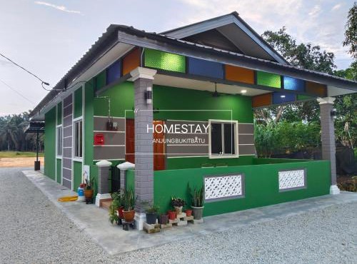 Anjung Bukit Batu Cozy Village Stay in Muar in Muar