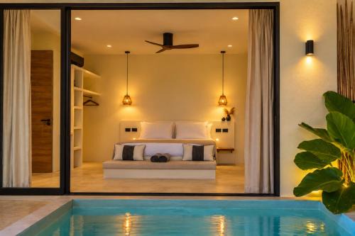 Siroco Villas - Romantic Private Pool Escape in Tagibo
