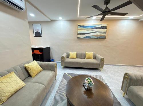 Elegant Modern Stay , Middle Town Kulai 10-11 Pax in Kulai
