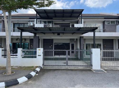 AliffBaTa Homestay Teluk Senangin Lumut 4BR Family Stay