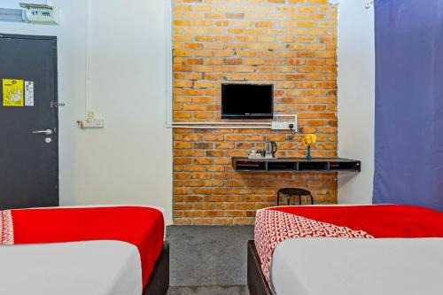 Hotel Six Seven Near Taming Sari Formerly Zzz Hotel in Malacca