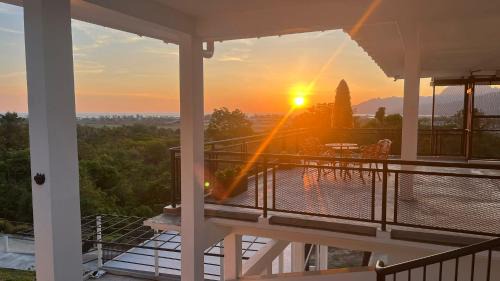 Panoramic View & Spacious with Swimming Pool Aza Sunset Villa 1